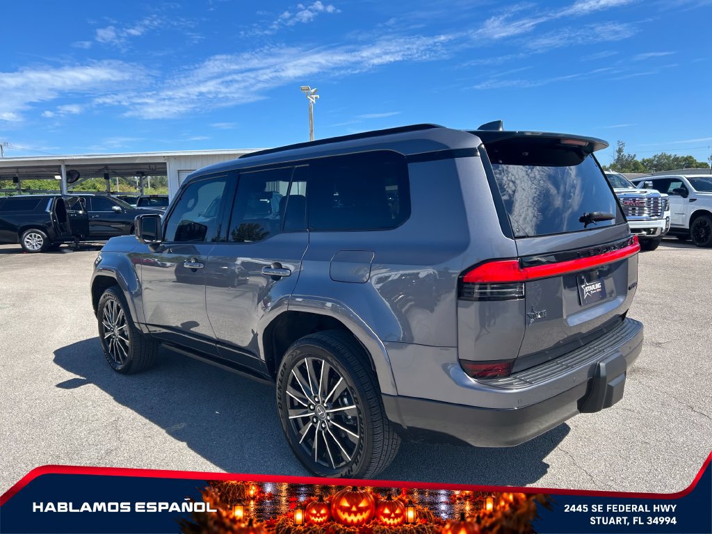 Used 2025 Lexus GX 550 w/ Cold Area Package AWD/4WD image 7