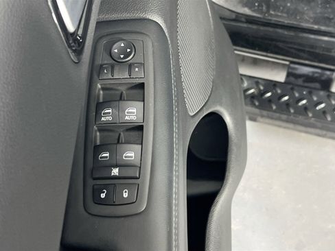 Used 2022 Dodge Durango SXT w/ Blacktop Package image 17