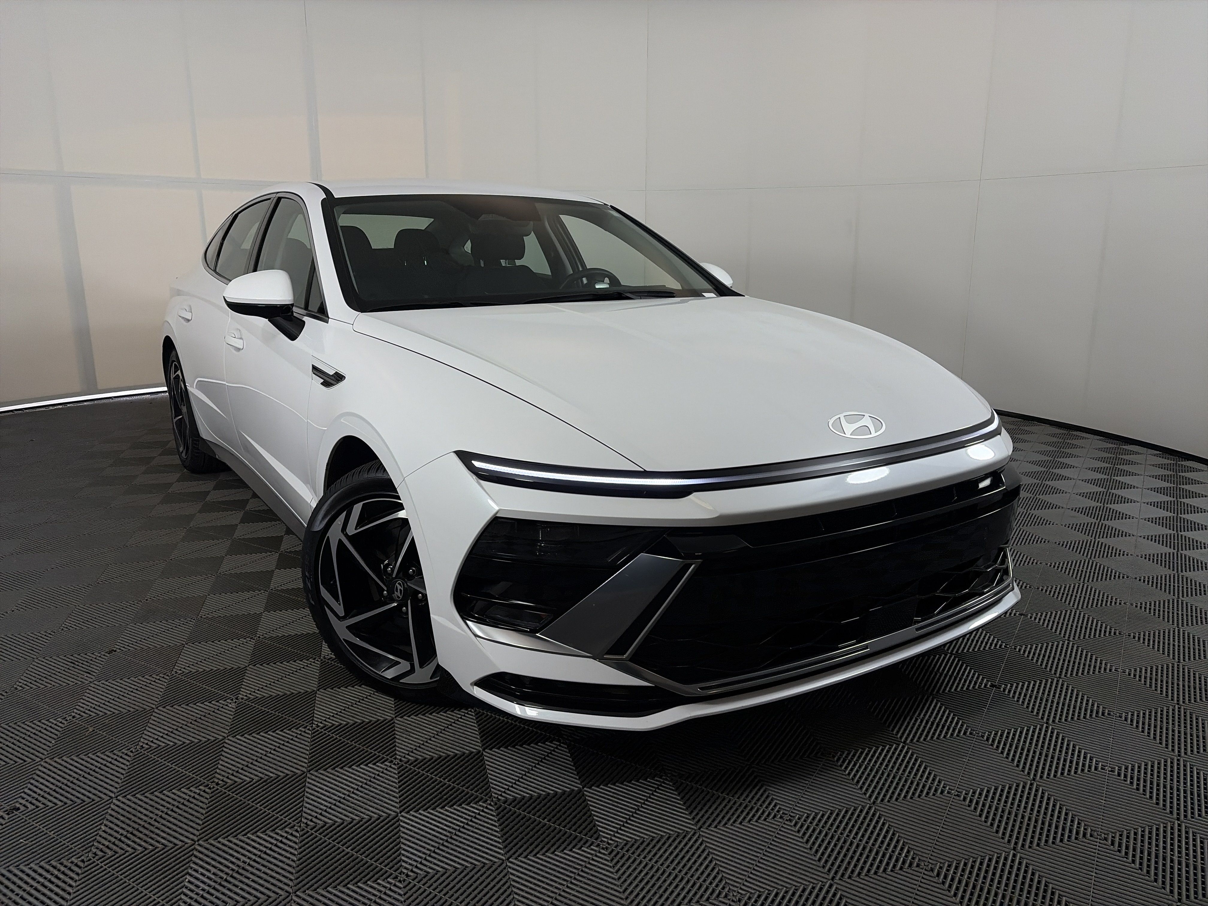 New 2026 Hyundai Sonata SEL AWD/4WD image 1