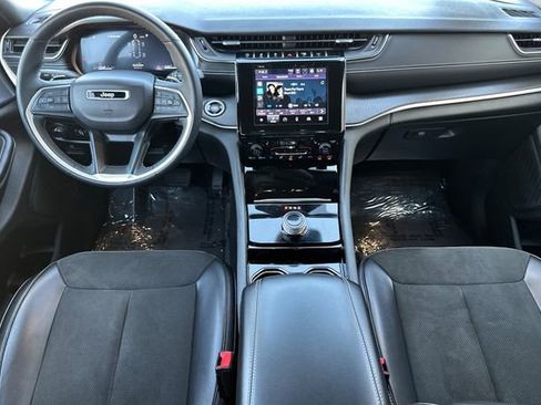 Certified 2023 Jeep Grand Cherokee L Laredo AWD/4WD image 13