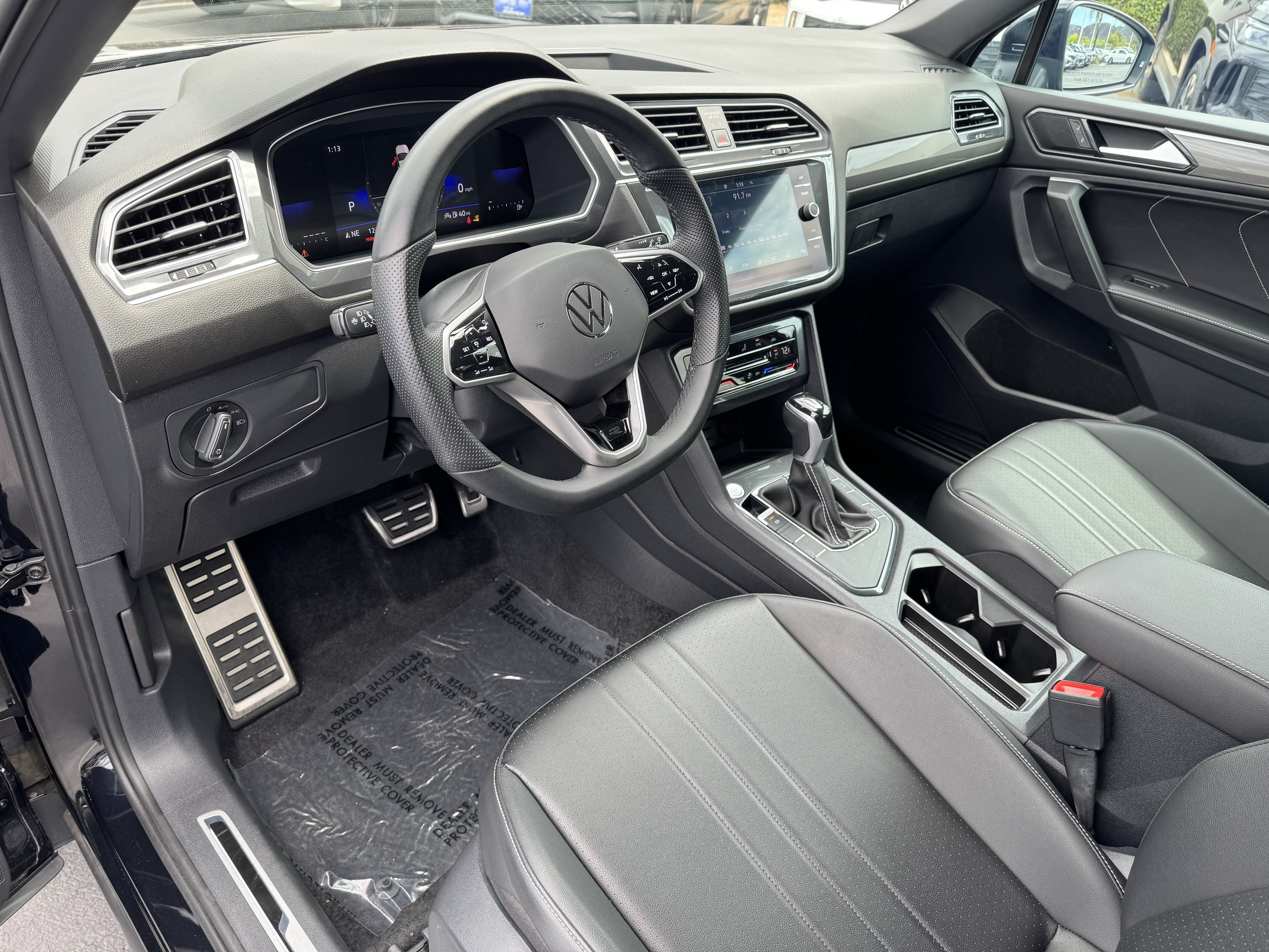 Certified 2023 Volkswagen Tiguan SE R-Line FWD image 15