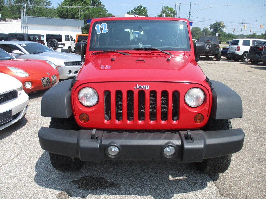 Used 2012 Jeep Wrangler Sport w/ Connectivity Group AWD/4WD image 3