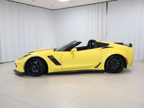 Used 2017 Chevrolet Corvette Z06 image 2