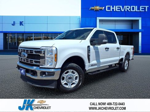 Used 2025 Ford F250 XLT AWD/4WD image 1
