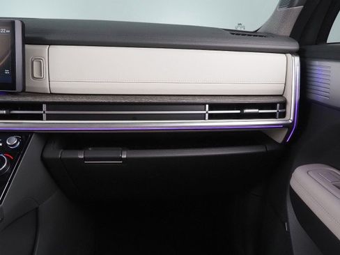 Used 2025 Hyundai Santa Fe Limited image 49