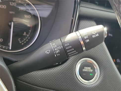 Certified 2024 Cadillac XT5 Premium Luxury w/ LPO, Premium Carpet Package image 27