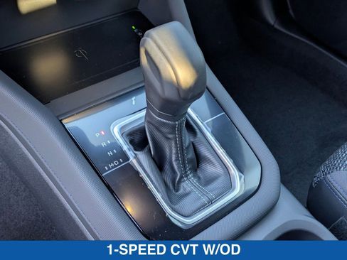 Certified 2025 Subaru Forester Premium image 28