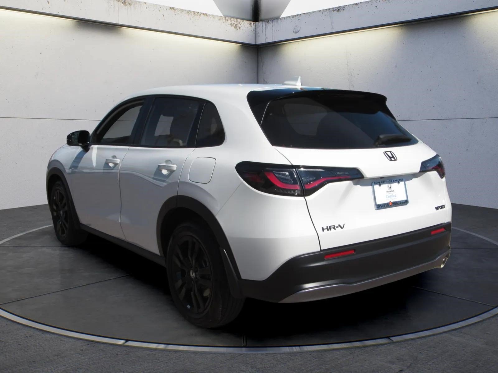 Certified 2027 Honda HR-V Sport image 6