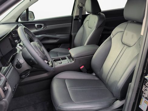 Used 2023 Kia Sorento S w/ Panoramic Sunroof Package image 11