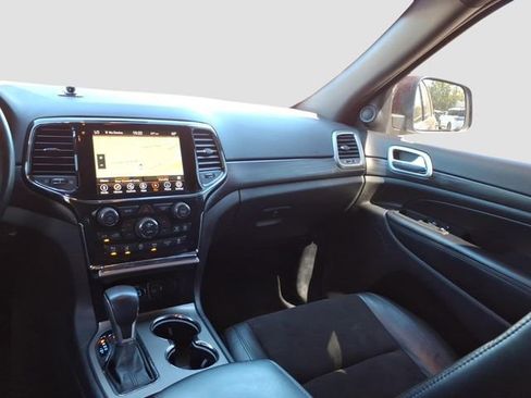 Used 2021 Jeep Grand Cherokee Laredo X AWD/4WD image 32
