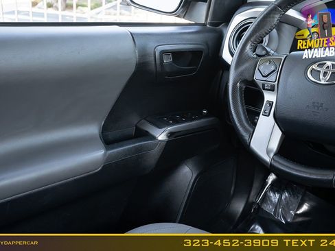 Used 2017 Toyota Tacoma SR5 w/ SR5 Appearance Package (SM) RWD image 18