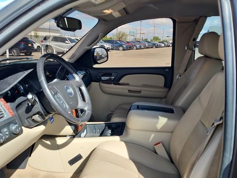 Used 2008 Chevrolet Silverado 1500 LTZ w/ Suspension Package, Off-Road image 14