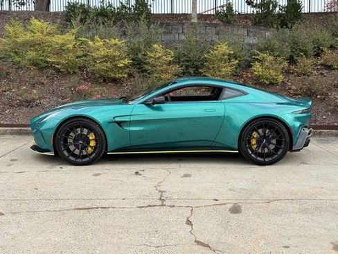 New 2025 Aston Martin V8 Vantage Coupe image 15