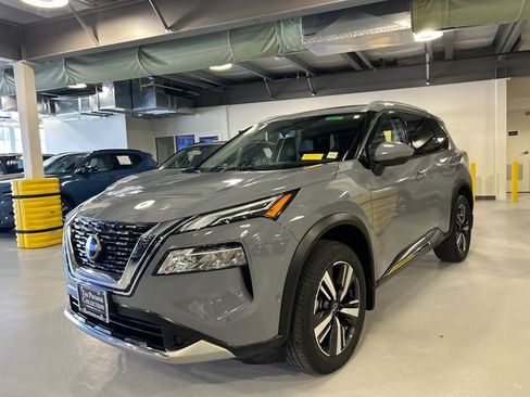 Used 2023 Nissan Rogue Platinum w/ Platinum Premium Package image 5