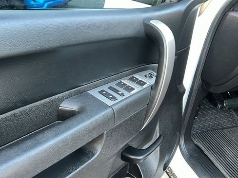 Used 2014 GMC Sierra 2500 SLE w/ SLE Preferred Package image 12