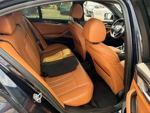 Used 2018 BMW 540i xDrive AWD/4WD image 3