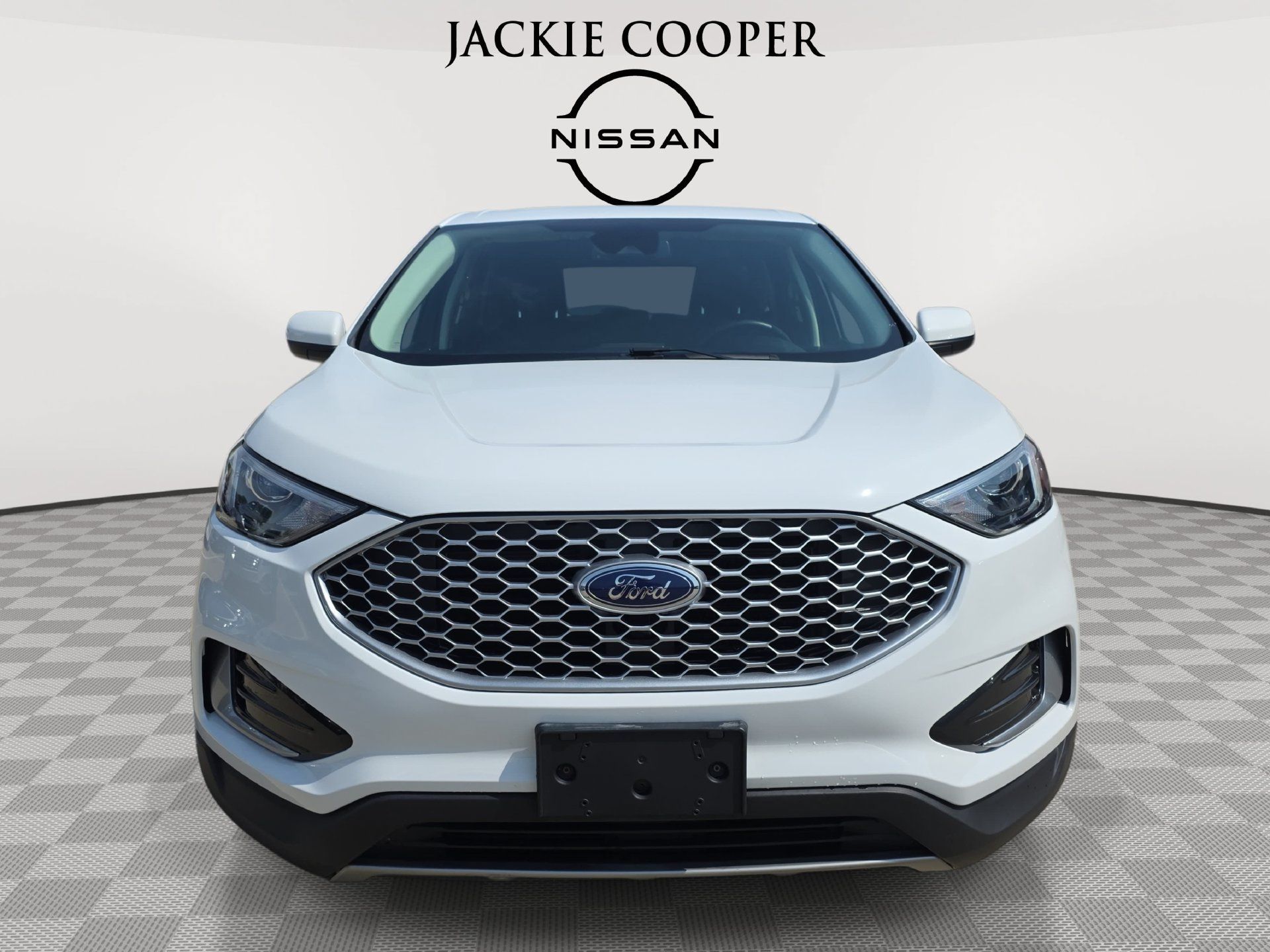 Used 2023 Ford Edge SEL AWD/4WD image 2