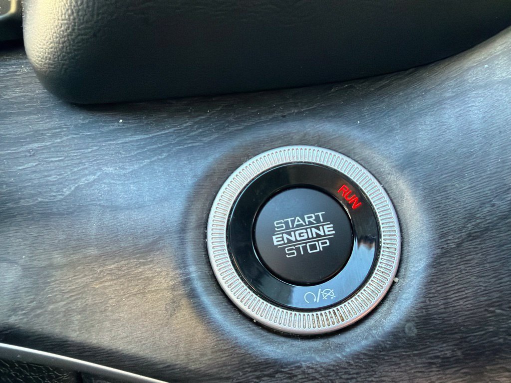 Used 2021 Jeep Grand Cherokee L Limited AWD/4WD image 22