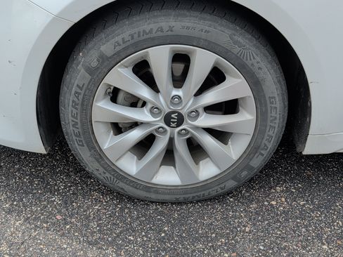 Used 2016 Kia Optima EX FWD image 5