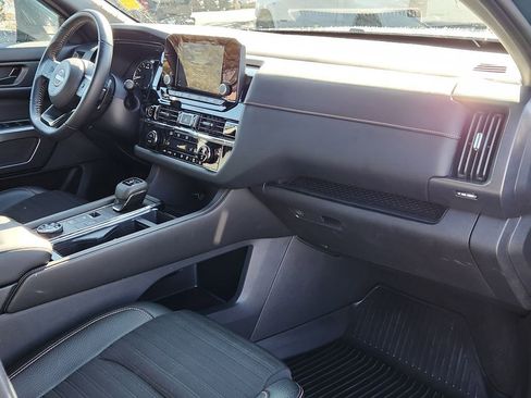 Used 2024 Nissan Pathfinder Rock Creek image 17