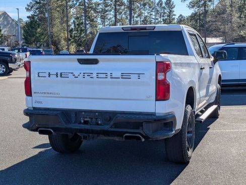 Used 2020 Chevrolet Silverado 1500 LT Trail Boss image 3