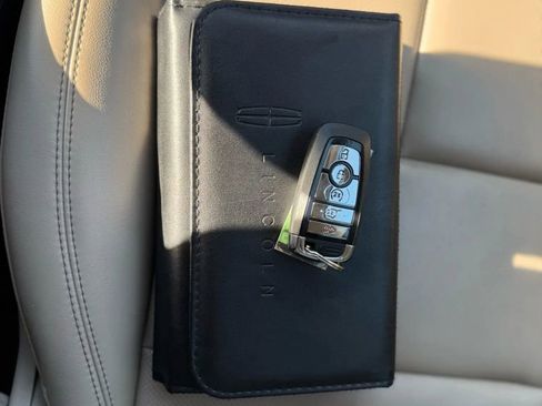 Used 2022 Lincoln Corsair AWD w/ Equipment Group 101A image 35