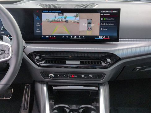 Used 2025 BMW M440i Coupe w/ Premium Package image 30