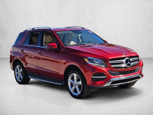 Used 2018 Mercedes-Benz GLE 350 GLE 350 w/ Parking Assist Package image 3