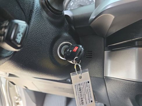 Used 2022 Toyota Tacoma SR5 RWD image 19