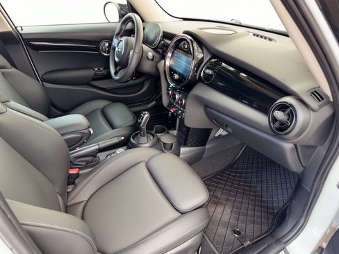 Used 2024 MINI Cooper S FWD image 30