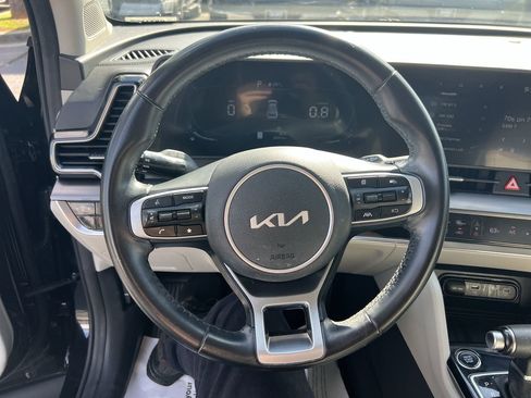 Used 2023 Kia Sportage EX FWD image 18