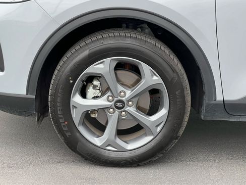 Used 2025 Ford Escape ST-Line Select AWD/4WD image 13