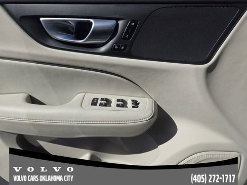 Certified 2024 Volvo V60 B5 Cross Country Plus w/ Protection Package Premier image 22