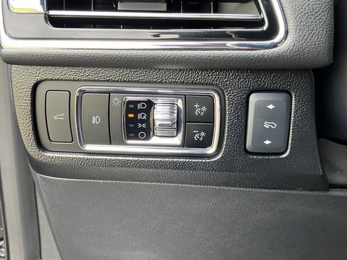 Used 2024 Lincoln Navigator Reserve AWD/4WD image 19