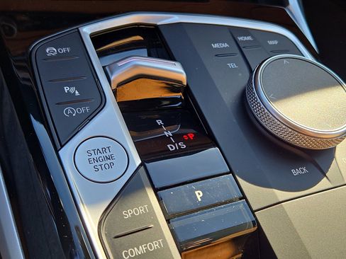 Used 2024 BMW 330i xDrive Sedan w/ Premium Package image 15