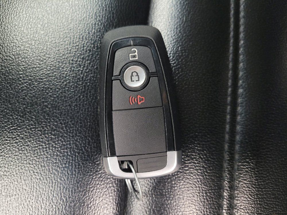 Used 2020 Ford Edge SEL AWD/4WD image 32