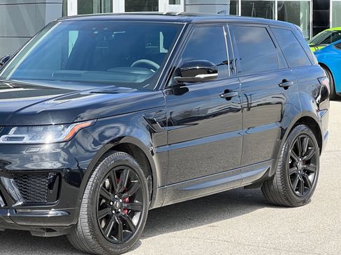 Used 2022 Land Rover Range Rover Sport HST image 12