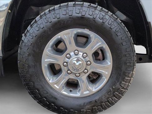 Used 2024 RAM 3500 Big Horn image 23