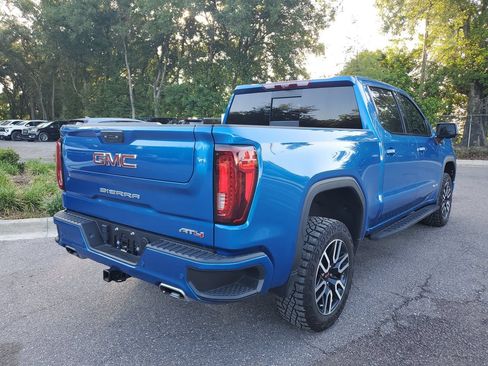 Used 2024 GMC Sierra 1500 AT4 w/ Technology Package AWD/4WD image 4