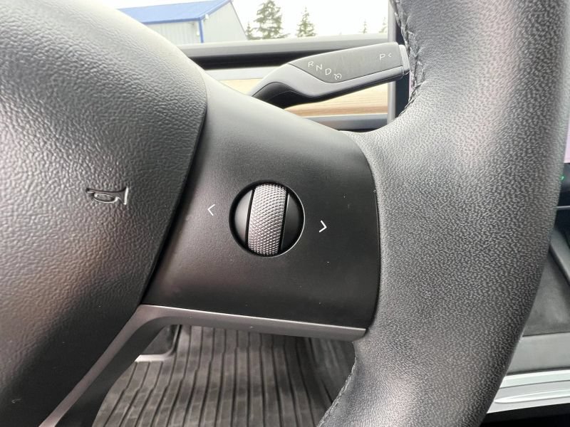 Used 2021 Tesla Model 3 Standard Range Plus RWD image 28