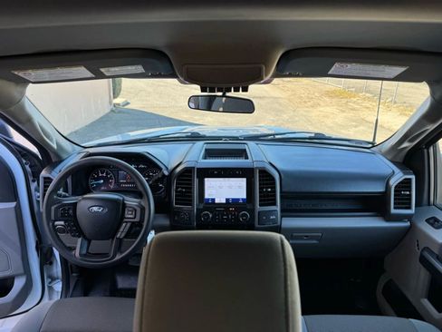 Used 2022 Ford F250 XL w/ STX Appearance Package image 9