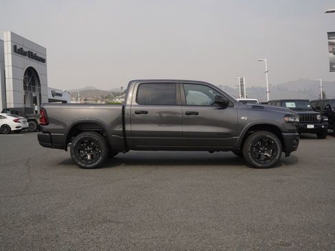 New 2026 RAM 1500 4x4 Crew Cab image 3