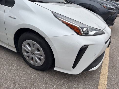 Used 2022 Toyota Prius LE image 5