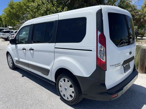 Used 2020 Ford Transit Connect XL FWD image 5