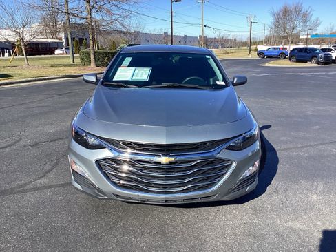 Used 2024 Chevrolet Malibu LT image 4
