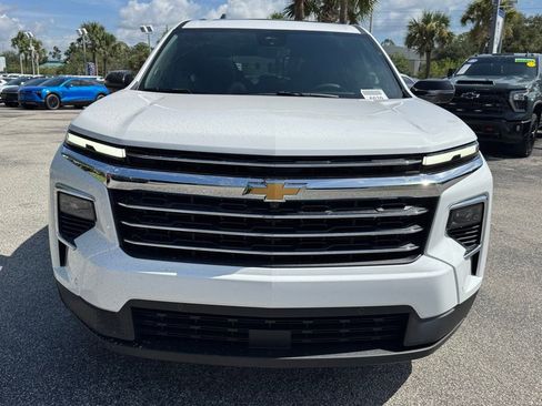 New 2026 Chevrolet Traverse LT w/ Enhanced Driving Package image 3