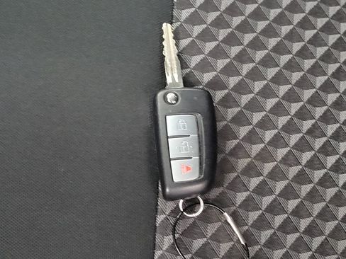 Used 2024 Nissan Versa S w/ S Plus Package image 32