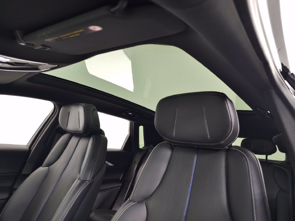Certified 2024 Cadillac Lyriq Sport w/ LPO, Floor Liner Package AWD/4WD image 21