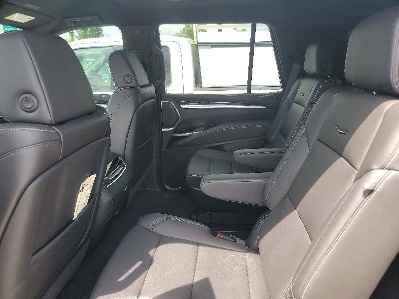 Used 2026 Cadillac Escalade 4WD image 18