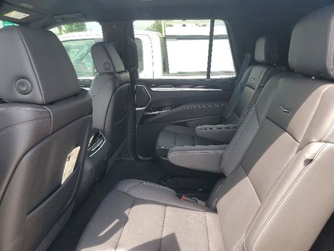 Used 2026 Cadillac Escalade 4WD image 18